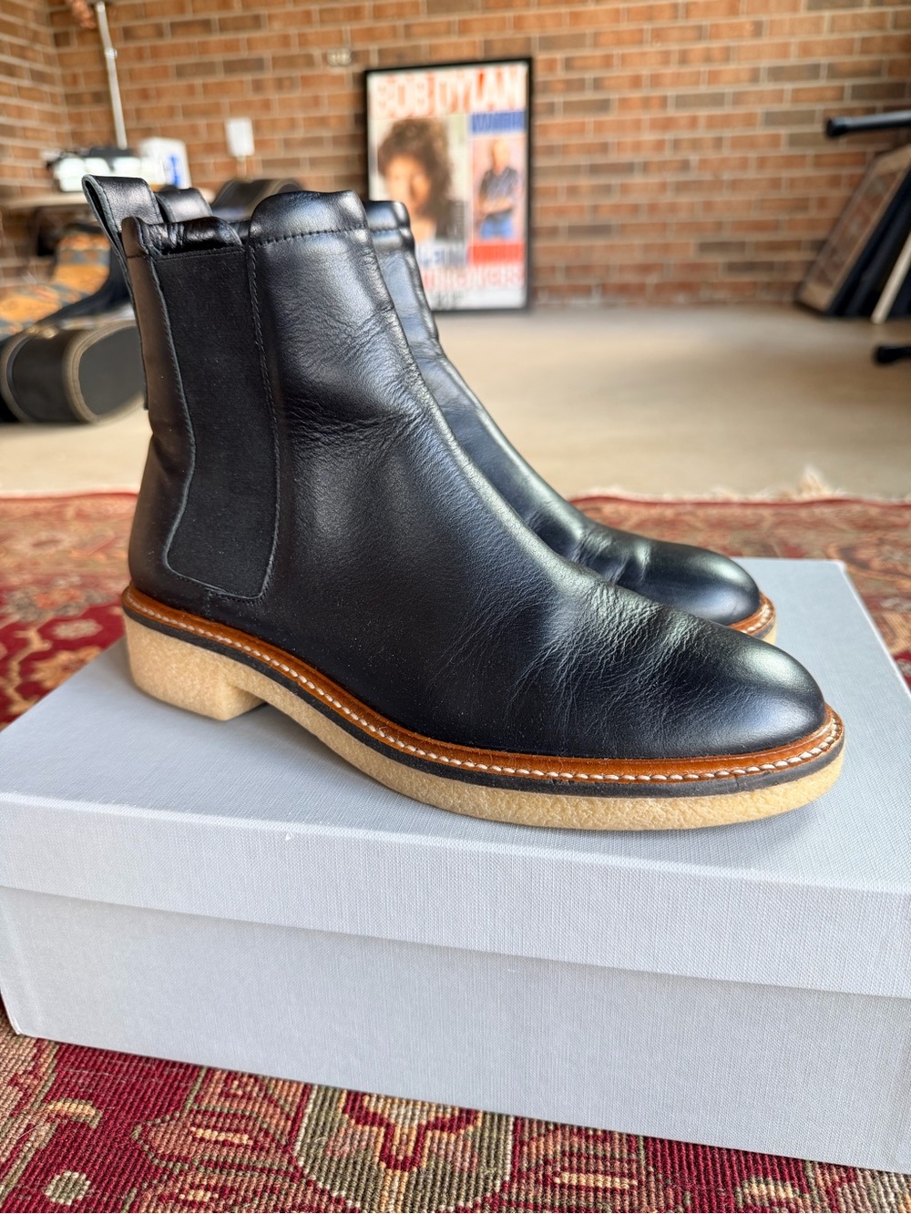 Everlane The Italian Leather Chelsea Boot